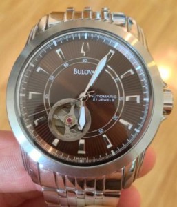 bulova-96a101-face_380x443